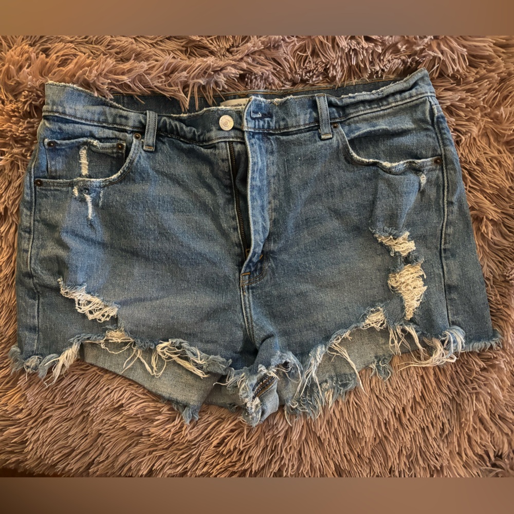 Abercrombie Jean Shorts Size 33/16